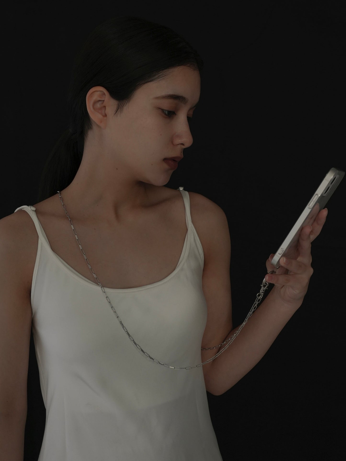 yuna smartphone shoulder - shine -