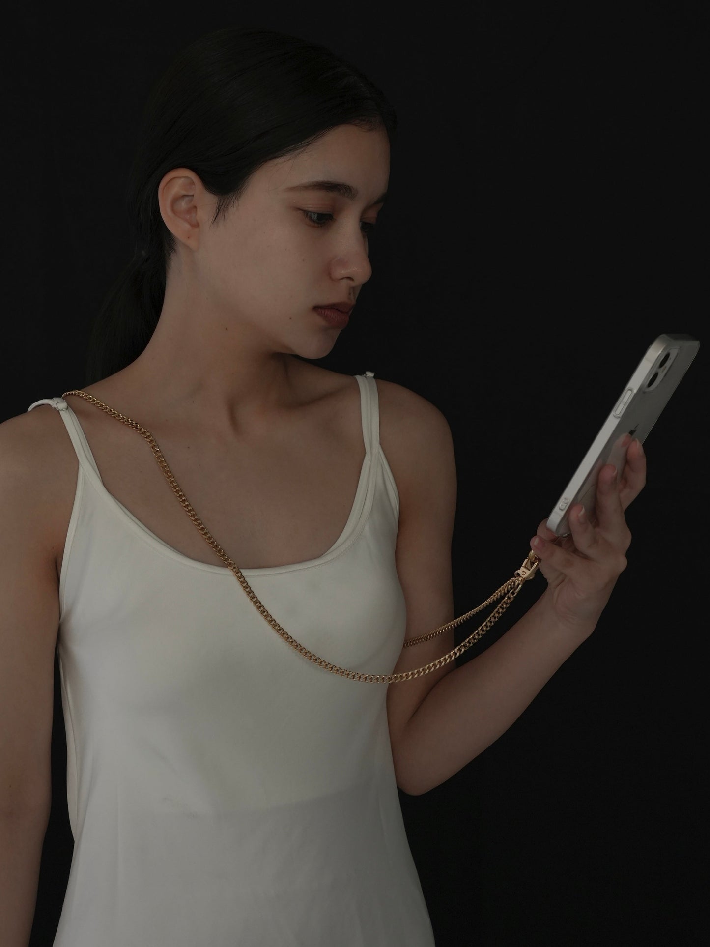 yuna smartphone shoulder - yurve -